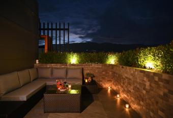 Moose Hotel Nimman has rooms with a private hot tub