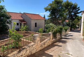 Cvita has Balcony rooms