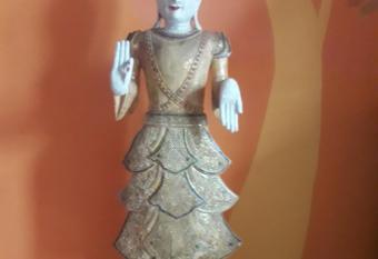 Casa Zen by Mary allows 18 year olds to book a room