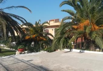 Natassa House 2 has Balcony rooms