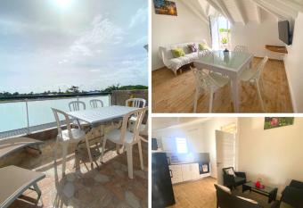 Appartements ind  pendants cosy rose du d  sert et rose cayenne has Balcony rooms