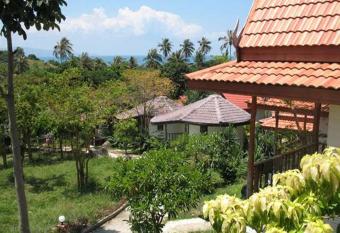 Thai Dee Garden Resort allows 18 year olds to book a room