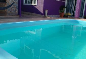 Linda casa , ampla com piscina e   rea gourmet. has Balcony rooms