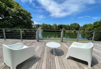 G  te de charme bord de Meuse has Balcony rooms