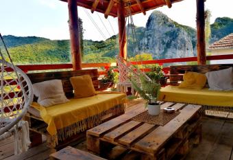 Konak Jerma has Balcony rooms