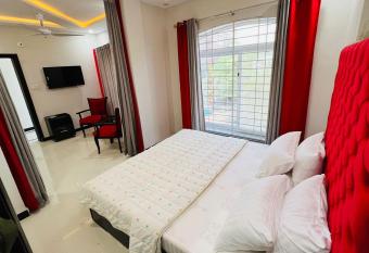 Hotel 11 has Balcony rooms