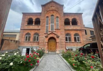 Najaryan s Family Guest House allows 18 year olds to book a room