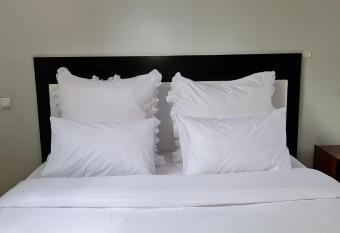 Traveller s StaY has Balcony rooms