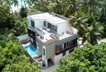 Unwind Dhigurah has Balcony rooms