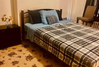 Las margaritas allows 18 year olds to book a room