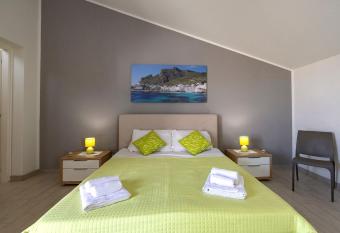 Brezza Salina has Balcony rooms