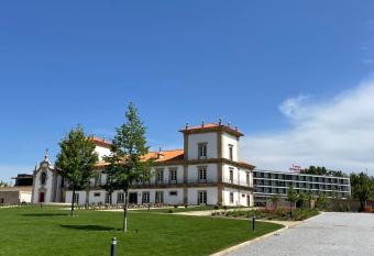 Solar do Requeijo by Luna Hotels & Resorts allows 18 year olds to book a room