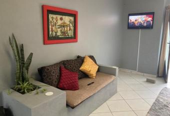 Daffodil self catering and accommodation A allows 18 year olds to book a room