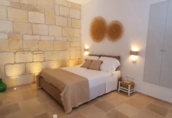 La Noscia - Le Dimore di Thesia allows 18 year olds to book a room