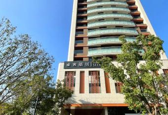 CHECK inn Select New Taipei Sanchong has Balcony rooms