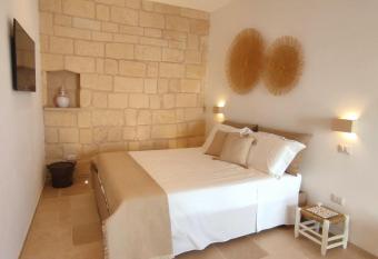 La Piccinna - Le Dimore di Thesia allows 18 year olds to book a room