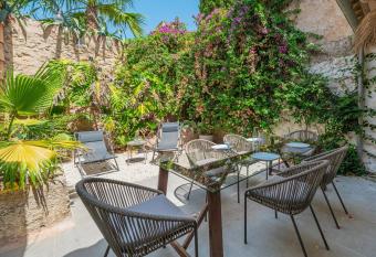 Casa Sencelles Design Ferienhaus has Balcony rooms