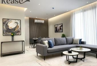 Kease Arid H -2 Luxury Gold Balcony AG35 allows 18 year olds to book a room