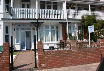 Wns Southend -on-Sea has Balcony rooms