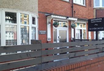 Snowdon Single Traveller Guest House allows 18 year olds to book a room