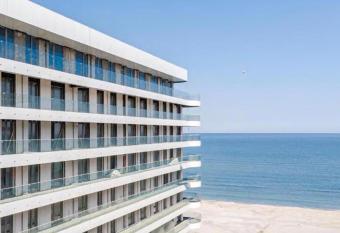 Studio 92 Mamaia Nord has Balcony rooms