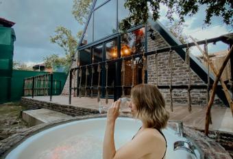 EKSAPANCA has Balcony rooms