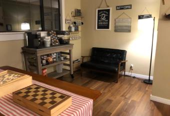 Bear Pines Flagstaff has Balcony rooms