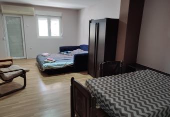 Sweet home B has Balcony rooms