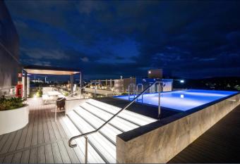 The Hamptons - Lux 2 Bed 2 Bath, Pool - Central Location has Balcony rooms