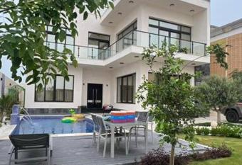 The Corner Villa allows 18 year olds to book a room