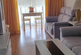 Piso luminoso cerca de playa has Balcony rooms