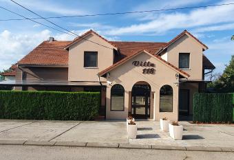 Sobe villa 118 has Balcony rooms