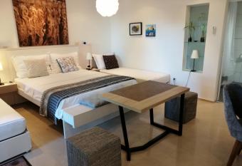 Stella Mare has Balcony rooms