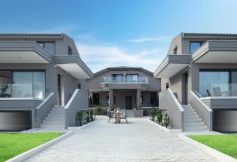 Mykoniatika Villas has Balcony rooms