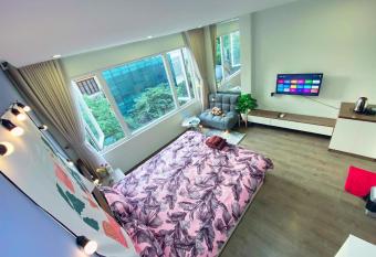 May - STREET VIEW 03-1 allows 18 year olds to book a room