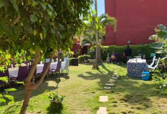 H  tel Niwa allows 18 year olds to book a room