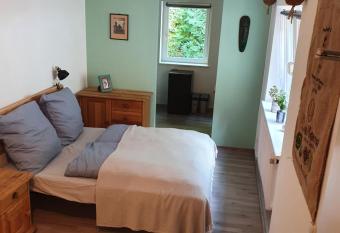 R  mersprudel allows 18 year olds to book a room