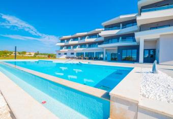 Hotel Imperial has Balcony rooms
