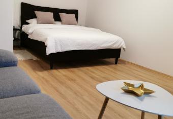 Apartman Andro has Balcony rooms