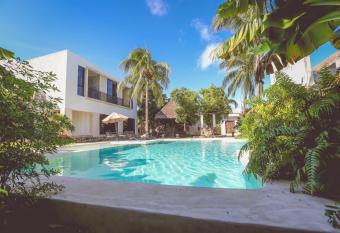 Piedra De Ja  Bed & Breakfast allows 18 year olds to book a room