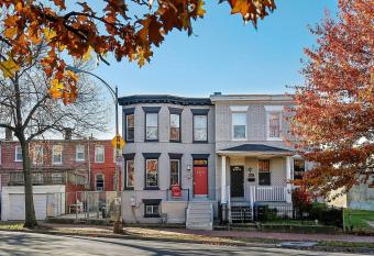 Beautiful on the Avenue allows 18 year olds to book a room