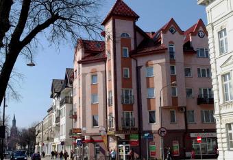 Villa Eden & Restaurant has Balcony rooms