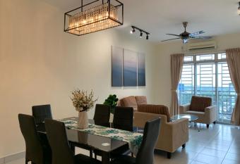 Tebrau City Residence,Warm Suite by Antlerzone allows 18 year olds to book a room