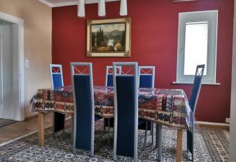 Shiraz-Home Ferienhaus in Holzminden an der Weser has Balcony rooms