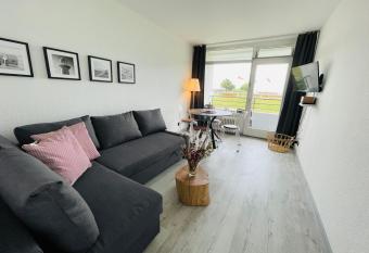 Apartment Eerste Reeg f  r 2-4 Personen mit Pool allows 18 year olds to book a room