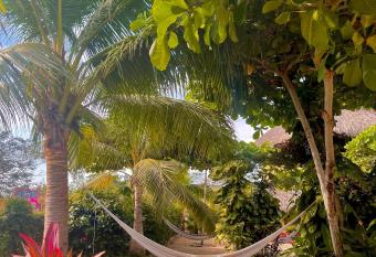 Troncones Point Hostel has Balcony rooms