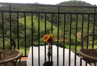 Thaaza Lakkidi mountain view Resort has Balcony rooms