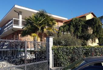 Villa Signorina has Balcony rooms