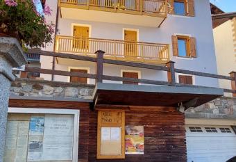 Appartamento Sasso Rosso has Balcony rooms
