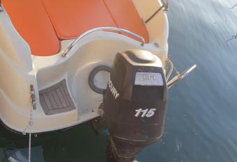 Picaro 20 allows 18 year olds to book a room